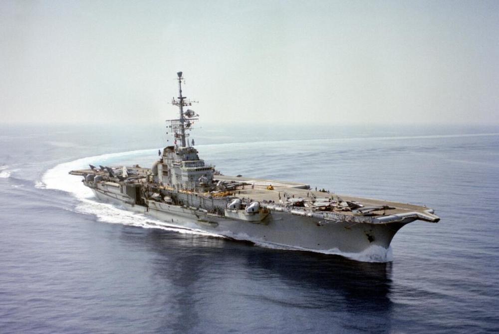 法国在打什么算盘？免费送我国一艘航母，为何被我国果断拒绝