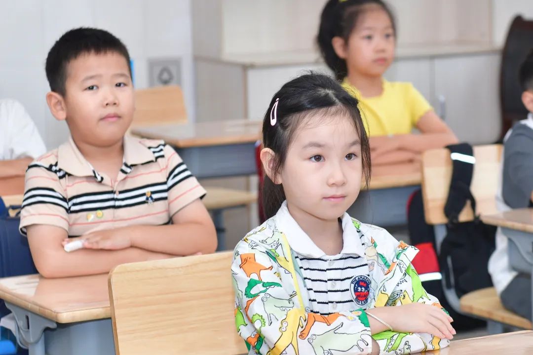 南京市秦淮实验小学一年级新生开学啦