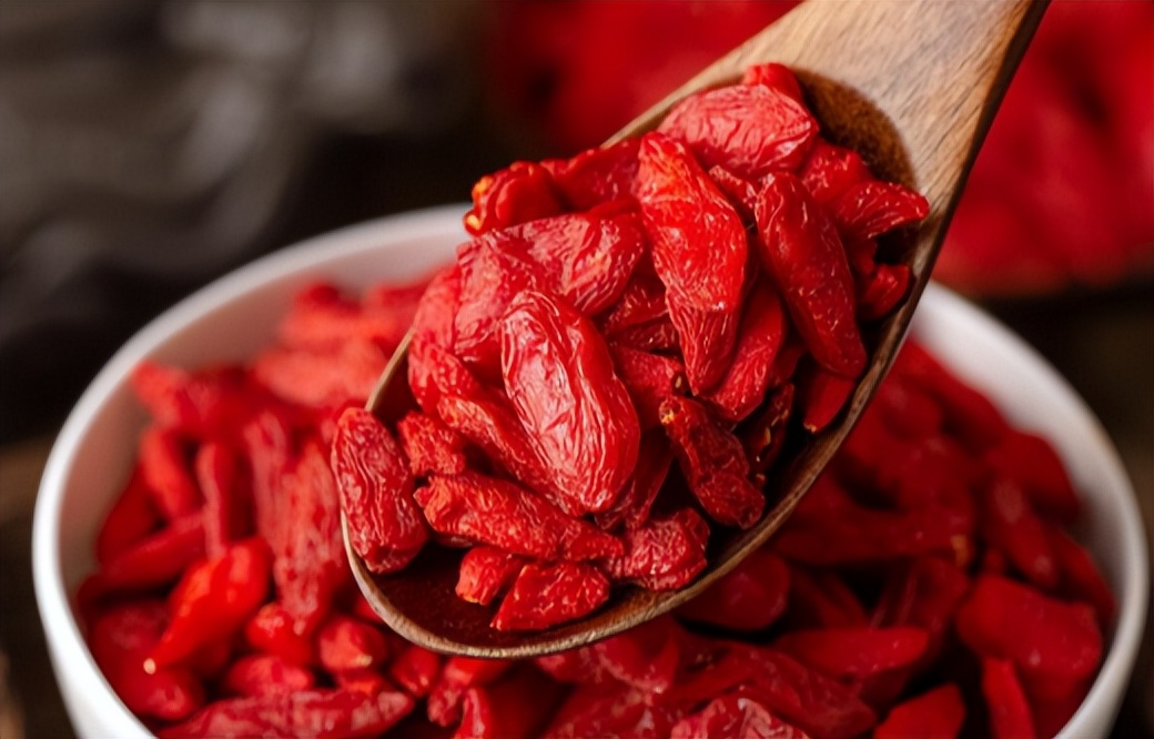 退休后，别总想着省钱，这“5宝”该吃就吃，美味营养，对身体好