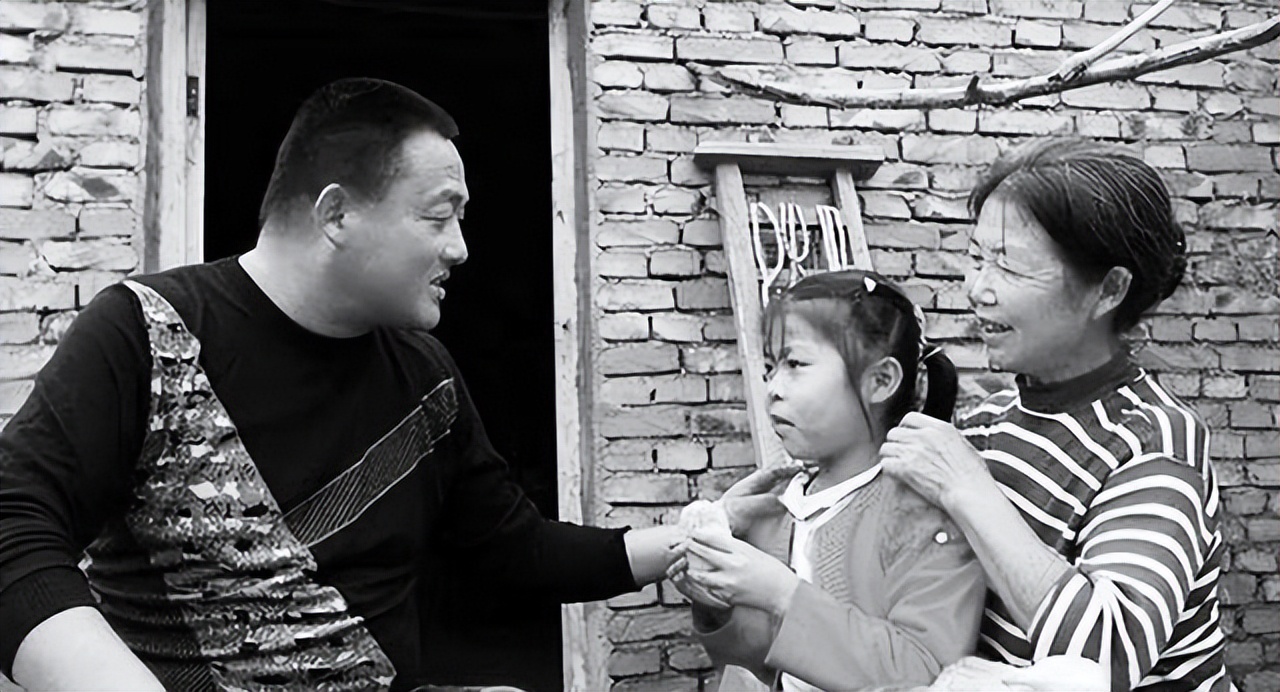 啃老巨婴熊丽现在咋样了,湖南巨婴熊丽