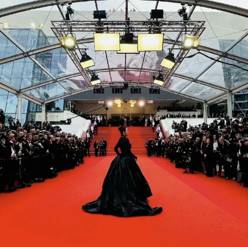 朱一龙一秒都不愿多等完整视频,朱一龙一直坚持的习惯