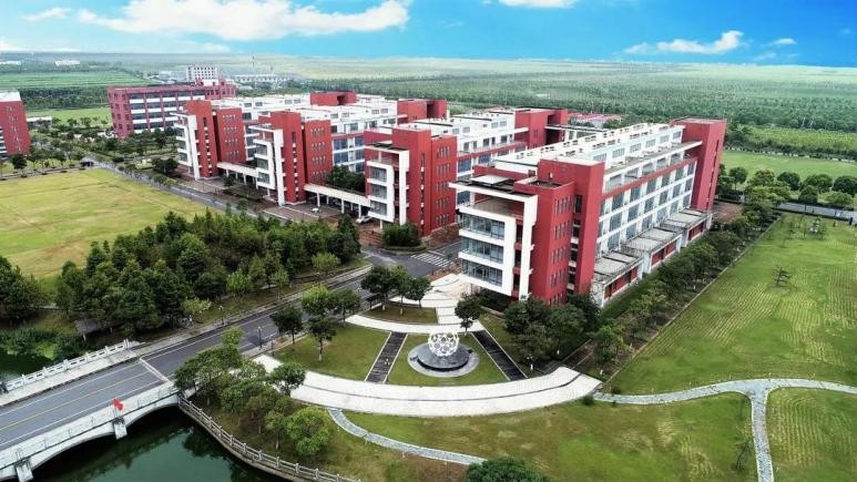 薪资最高的专业三大行业,平均工资最高的十大专业