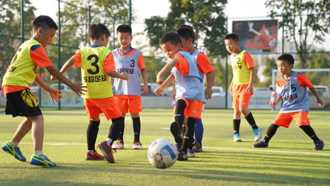 苏奥足球冬令营|给你一个不一样的寒假