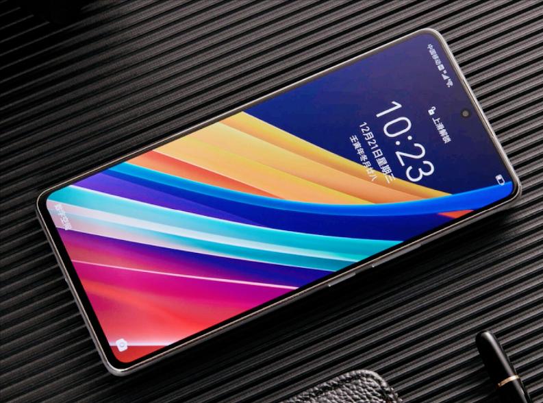 荣耀骁龙8+高性能手机，上市两个月突降644元，12GB+256GB+IMX800