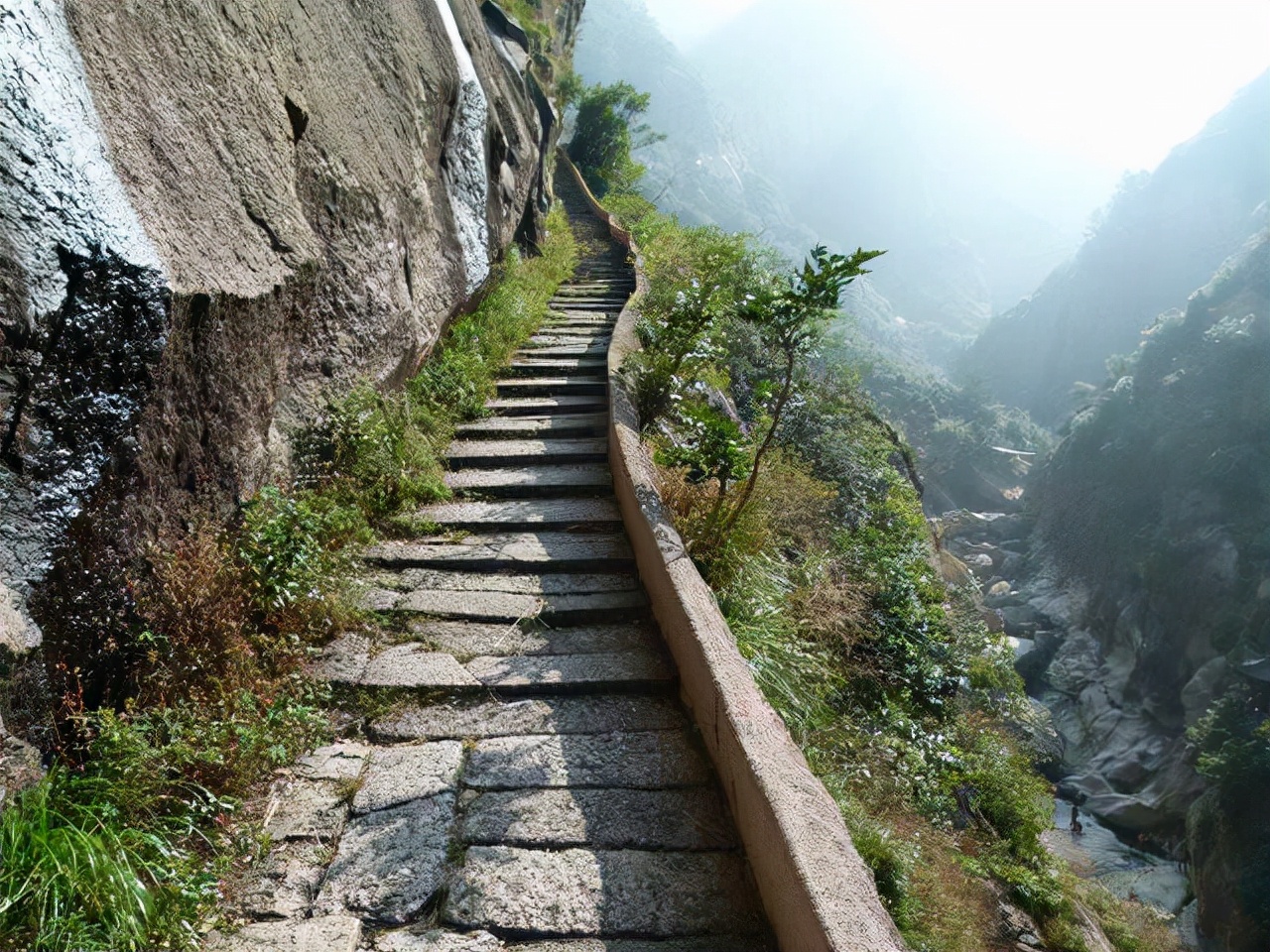 谐趣幽默的2副精品对联,最幽默的对联100副欣赏