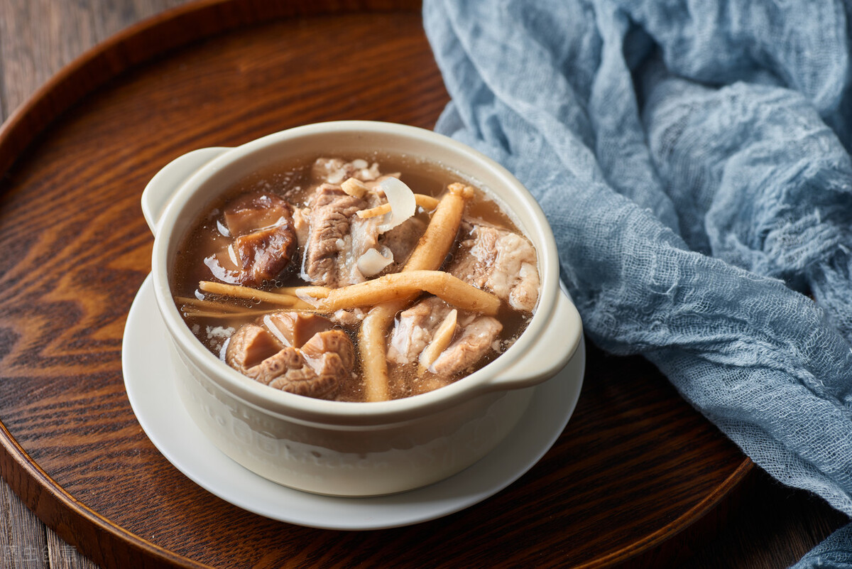 三个月婴儿奶粉喂养口臭,七个月宝宝纯奶粉喂养怎么会口臭