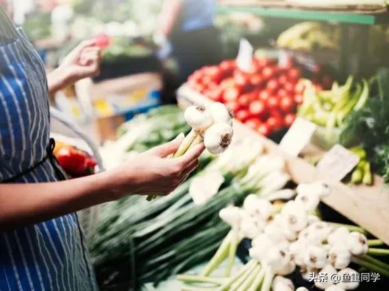 小财看嘴大富看眼怎么看,小财看鼻子大财看眼睛什么意思