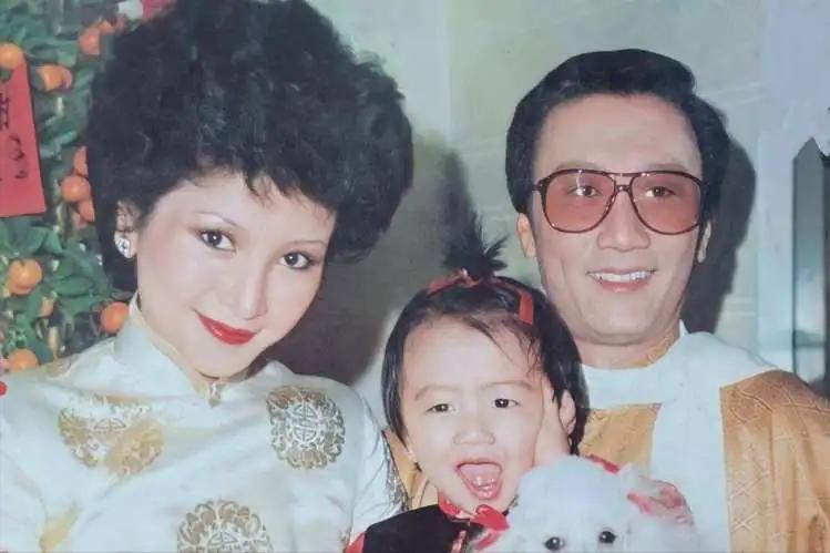 被谢贤养了12年无果，用青春换来2000万，如今38岁的Coco怎么样了