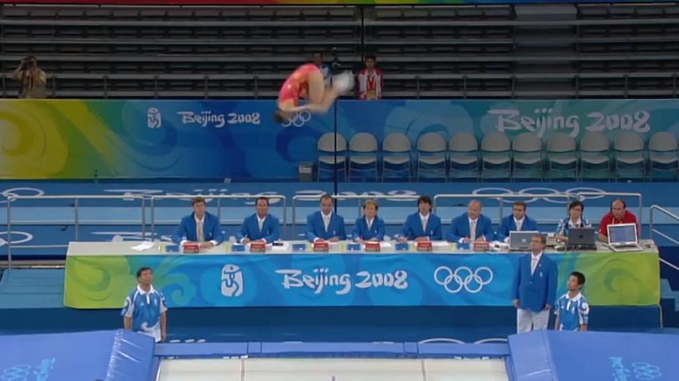 蹦床公主何雯娜和陈一冰,蹦床公主何雯娜夺冠