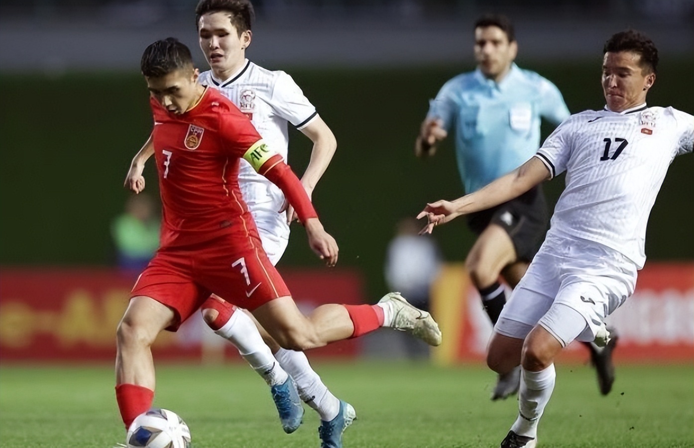 艾菲尔丁年龄造假处罚,艾菲尔丁后下一个留洋的中国球员