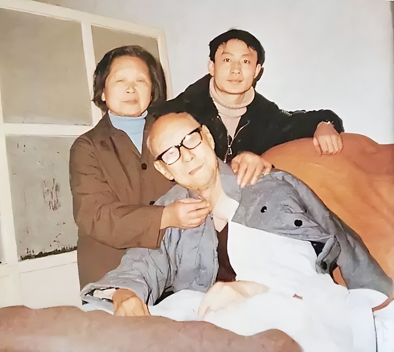 张伯驹为陈毅写了副挽联，毛主席看后大声叫好：不愧是民国四公子