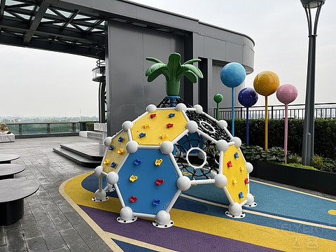 窗含西岭千秋雪成都环球中心雪山,窗含西岭千秋雪魅力成都