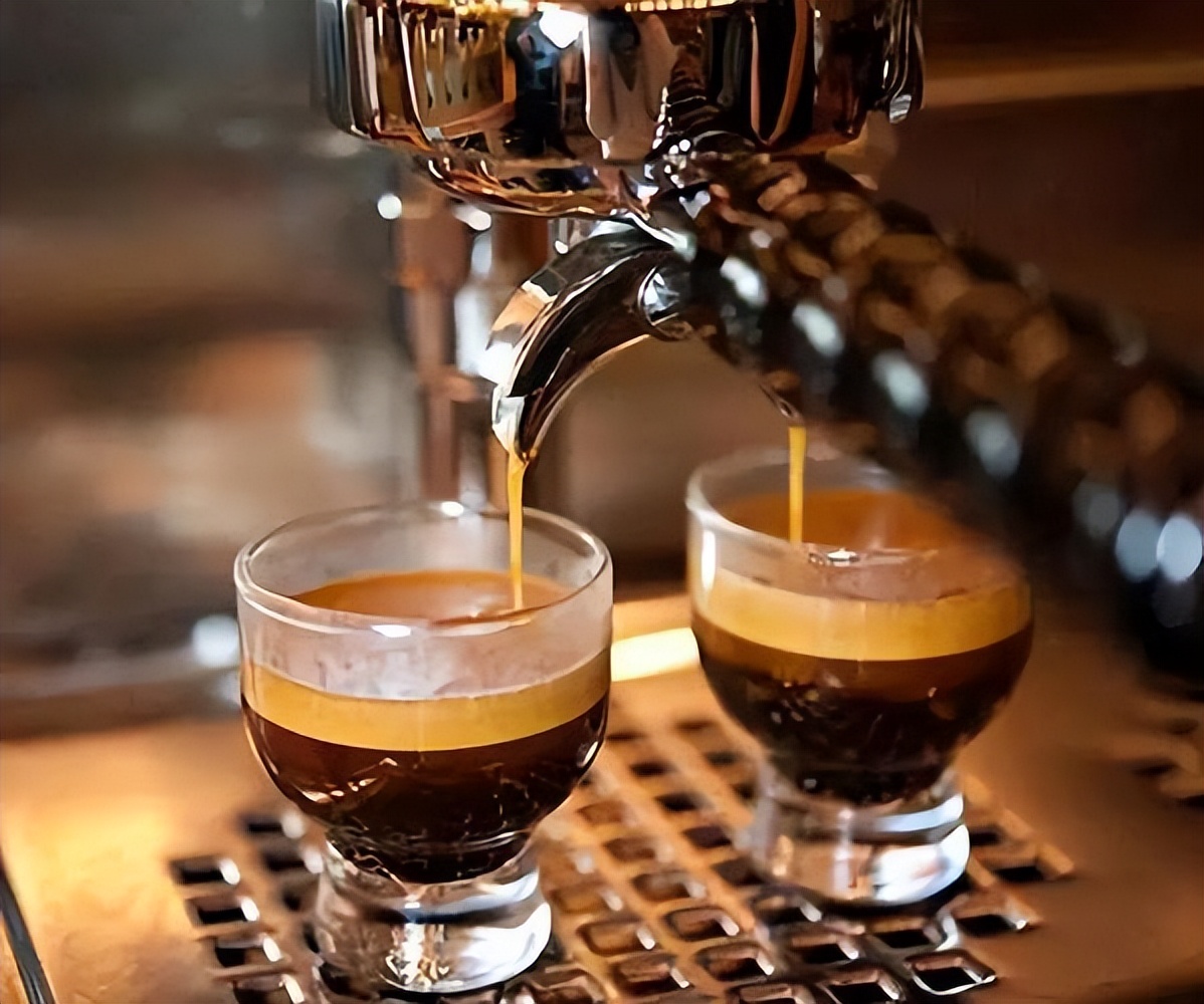 三合一咖啡对心血管有影响吗,喝咖啡到底对心血管是好还是坏