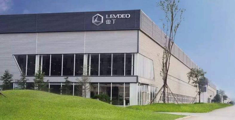 雷丁低速小型代步车,雷丁2万至3万新款老年代步车