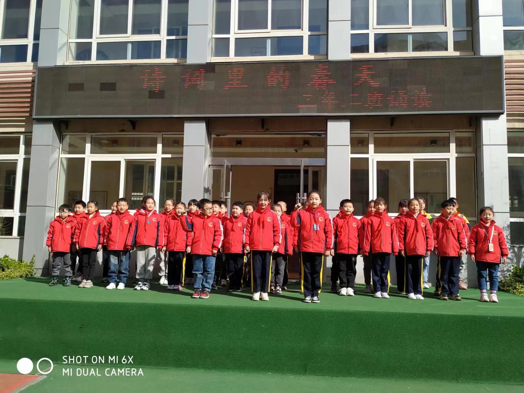 缁忓吀璇佃琛岃蛋鍦ㄨ瘲璇嶇殑鏄ュぉ,缁忓吀璇佃鏄ュぉ閲岀殑鍙よ瘲