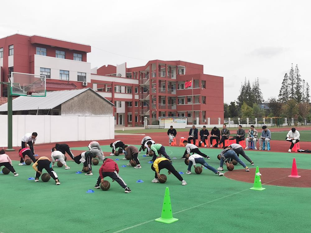 新教师亮相课活动总结,新教师团队表演