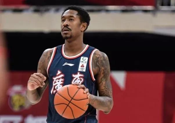 徐济成改外援制度,徐济成接任董事长