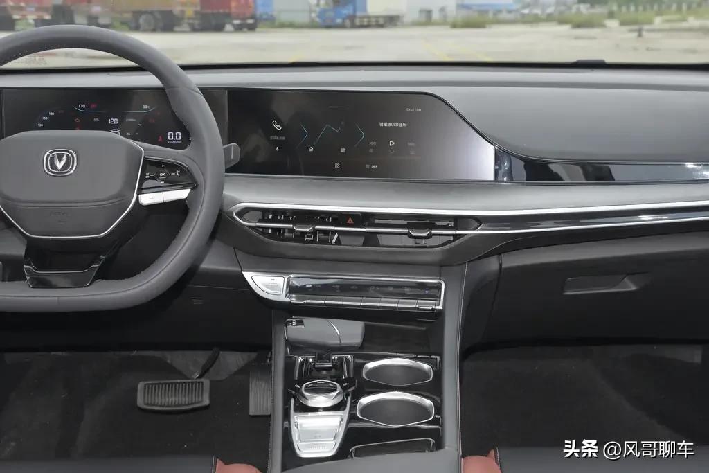 10万左右的逸动plus,长安逸动10万左右都有啥配置