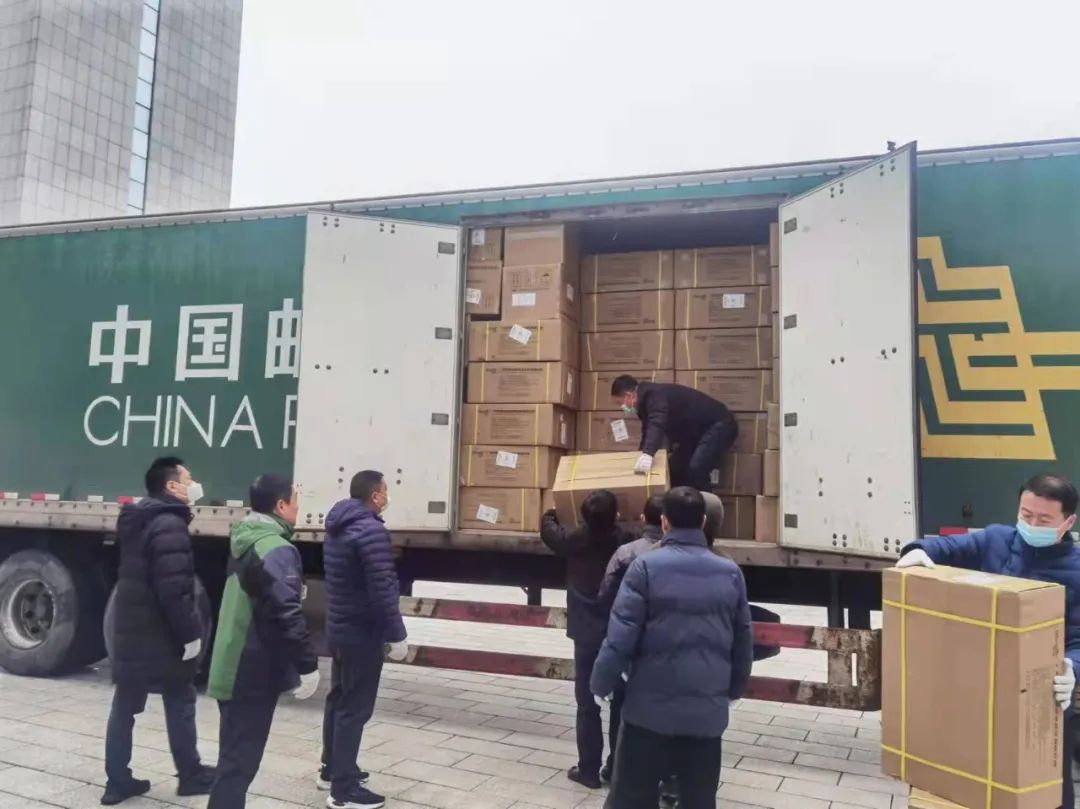 中国邮政承载希望和梦想,我深深感受到了中国的强大