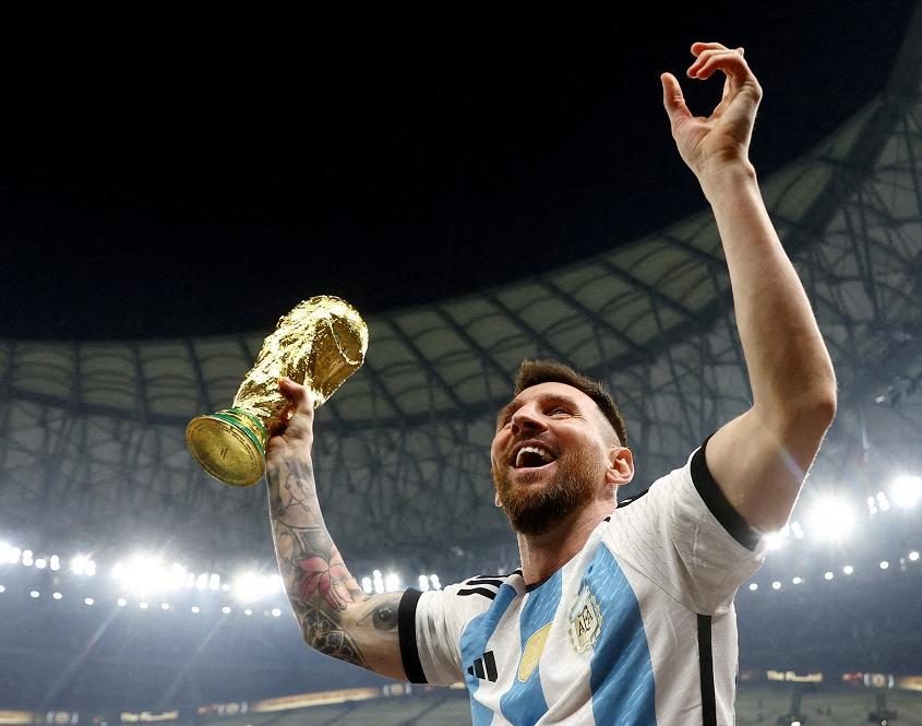 新世纪金球奖前三榜：梅西13次,梅西世界级夺冠
