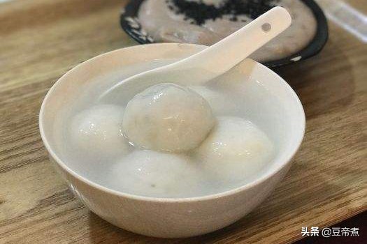 元宵节你吃的是元宵还是汤圆,不白吃元宵和汤圆有什么区别