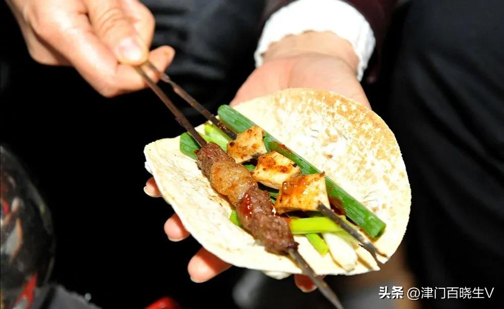 淄博烧烤火起来当地人民做了啥,深挖淄博烧烤背后的故事