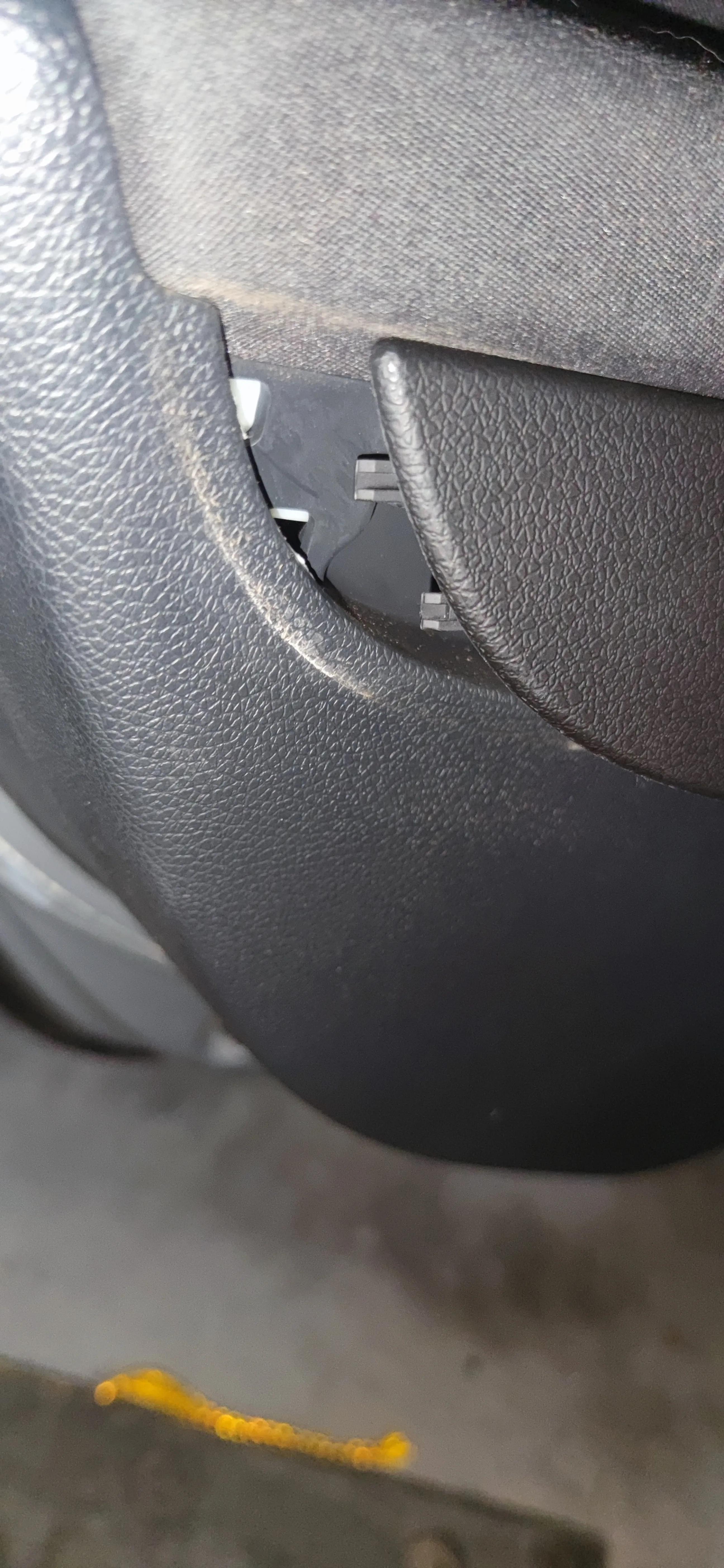 高尔夫6更换机盖拉手底座,高尔夫6更换方向盘气囊盖