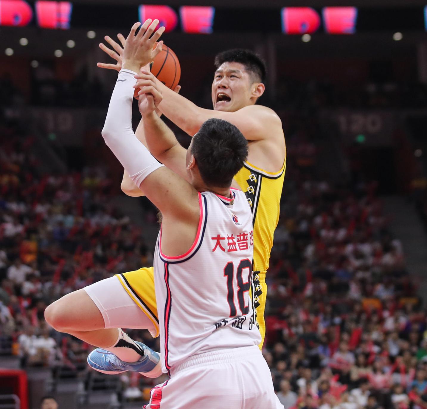 广东宏远篮球俱乐部徐杰,徐杰广东宏远完整版