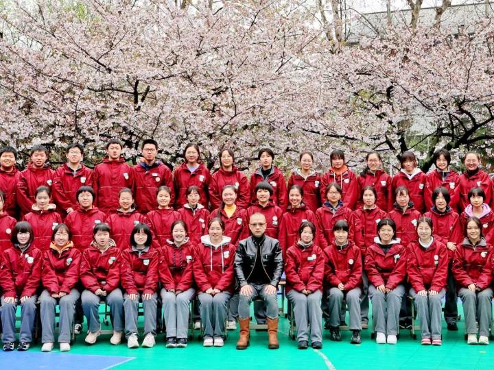 东大精英学校,大英才班和小英才班哪个好