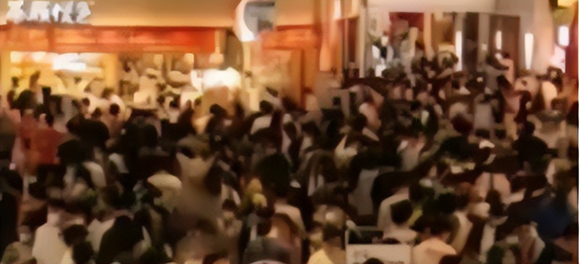 为了买杯奶茶排队一小时值得吗,排队8小时买奶茶脑子有问题