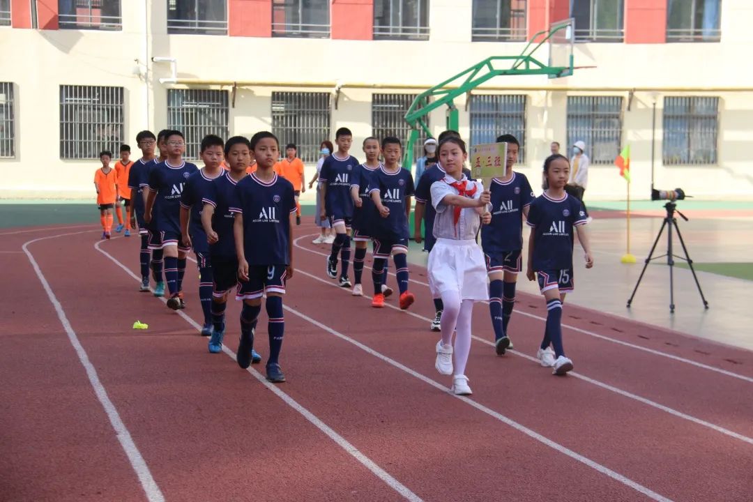 奔跑吧少年校园足球联赛,奔跑吧少年曙光小学足球比赛