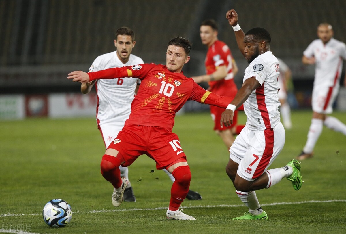 2分钟2球世界波,意大利90分钟连续进3球