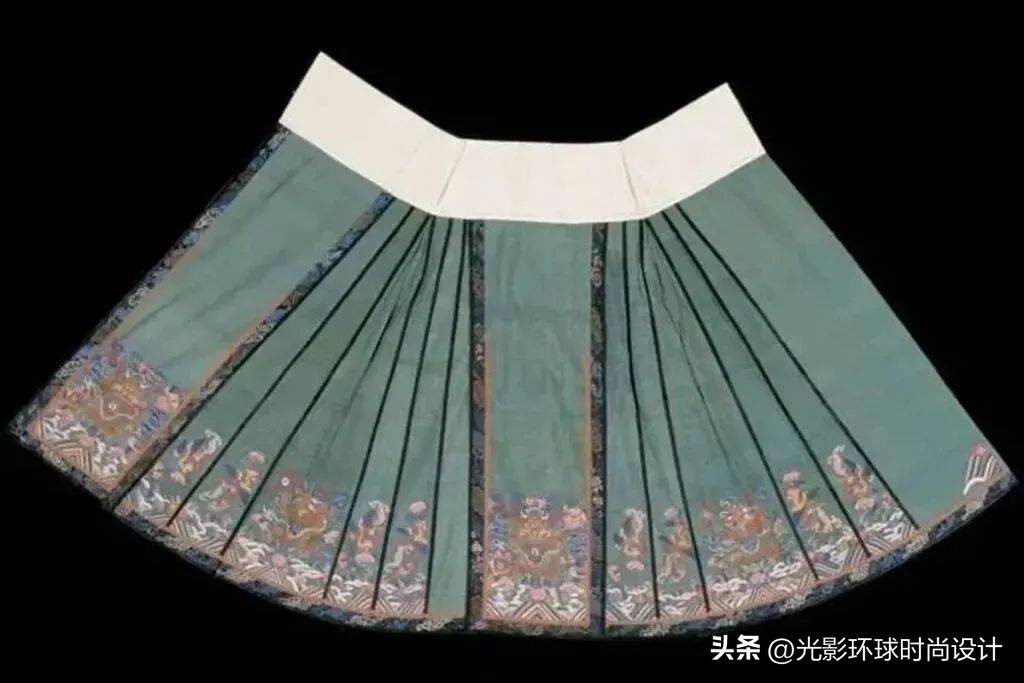 dior马面裙法律上属于抄袭吗,dior抄袭马面裙你怎么看