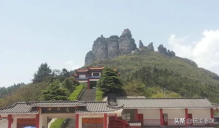 湖北恩施州鹤峰县避暑,天柱山农家乐包吃住避暑