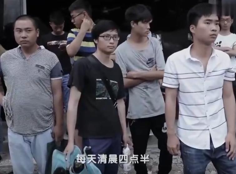 揭秘横店群演真实现状的电影,横店群演的真实生活