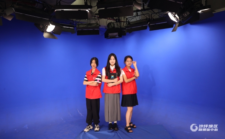 “沉浸式”看沙坪坝,红岩小记者研学行有趣又好玩