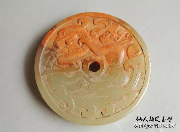 从屋脊神兽看古建筑等级和真假屋脊上领头的仙人是谁