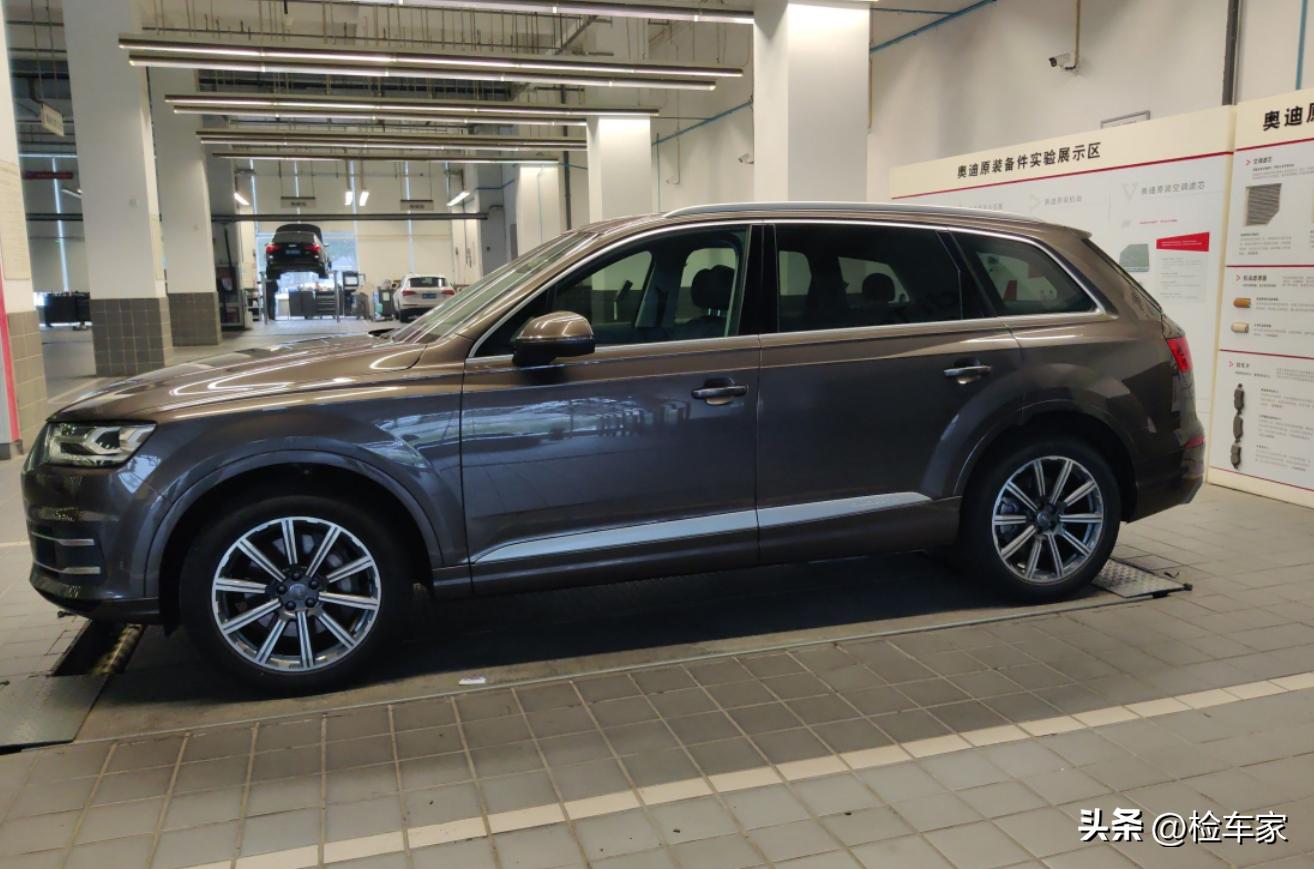 曾经的奥迪q7加价,奥迪q72022款55tfsi运动型落地价