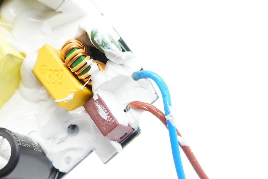 无线快充拆解,27w无线快充拆解步骤