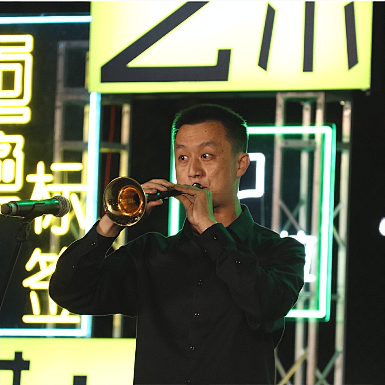 武汉软件工程职业学院在校学生,武汉软件工程职业学院春夏秋冬