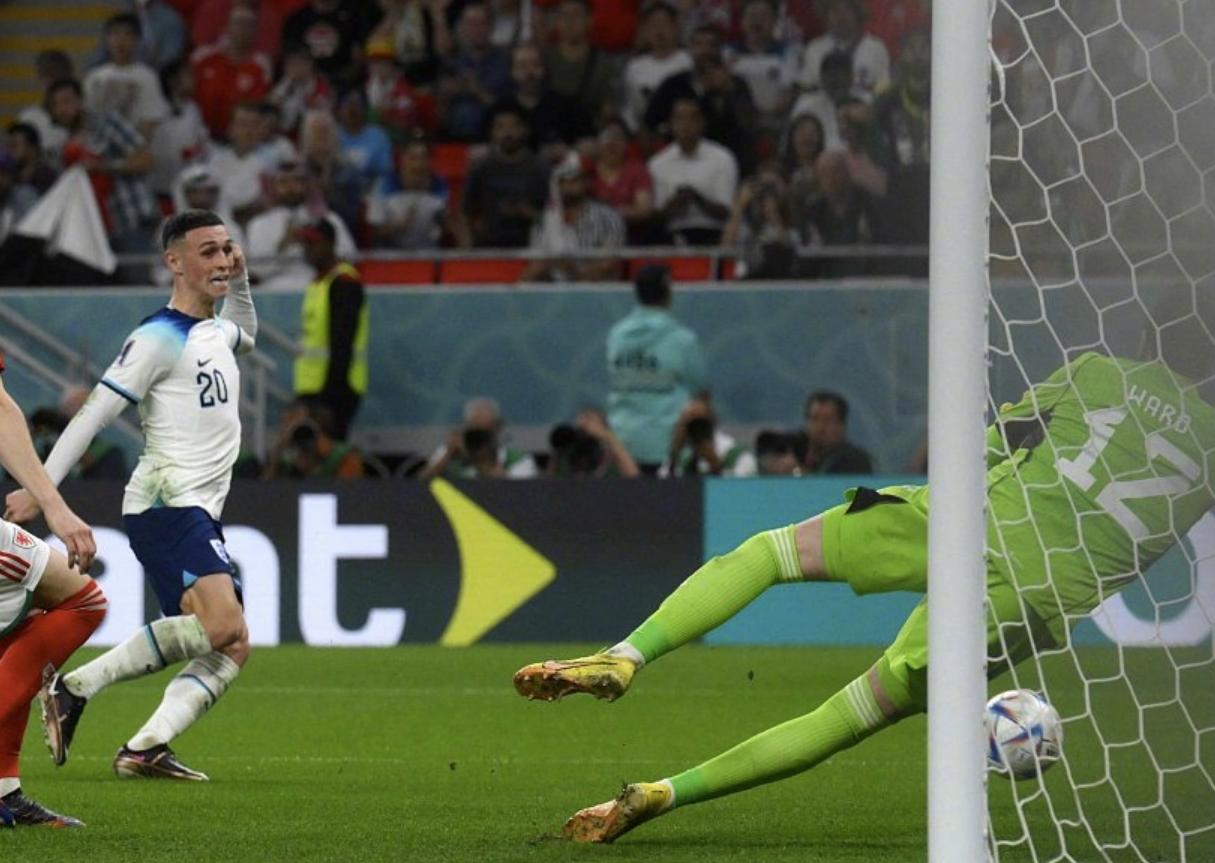 英格兰攻势猛突破伊朗铁桶阵,英格兰6:2伊朗总结