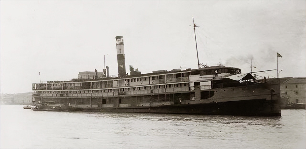 风流女作家余美颜，睡了3000个男人，人称欲女，她不服气？