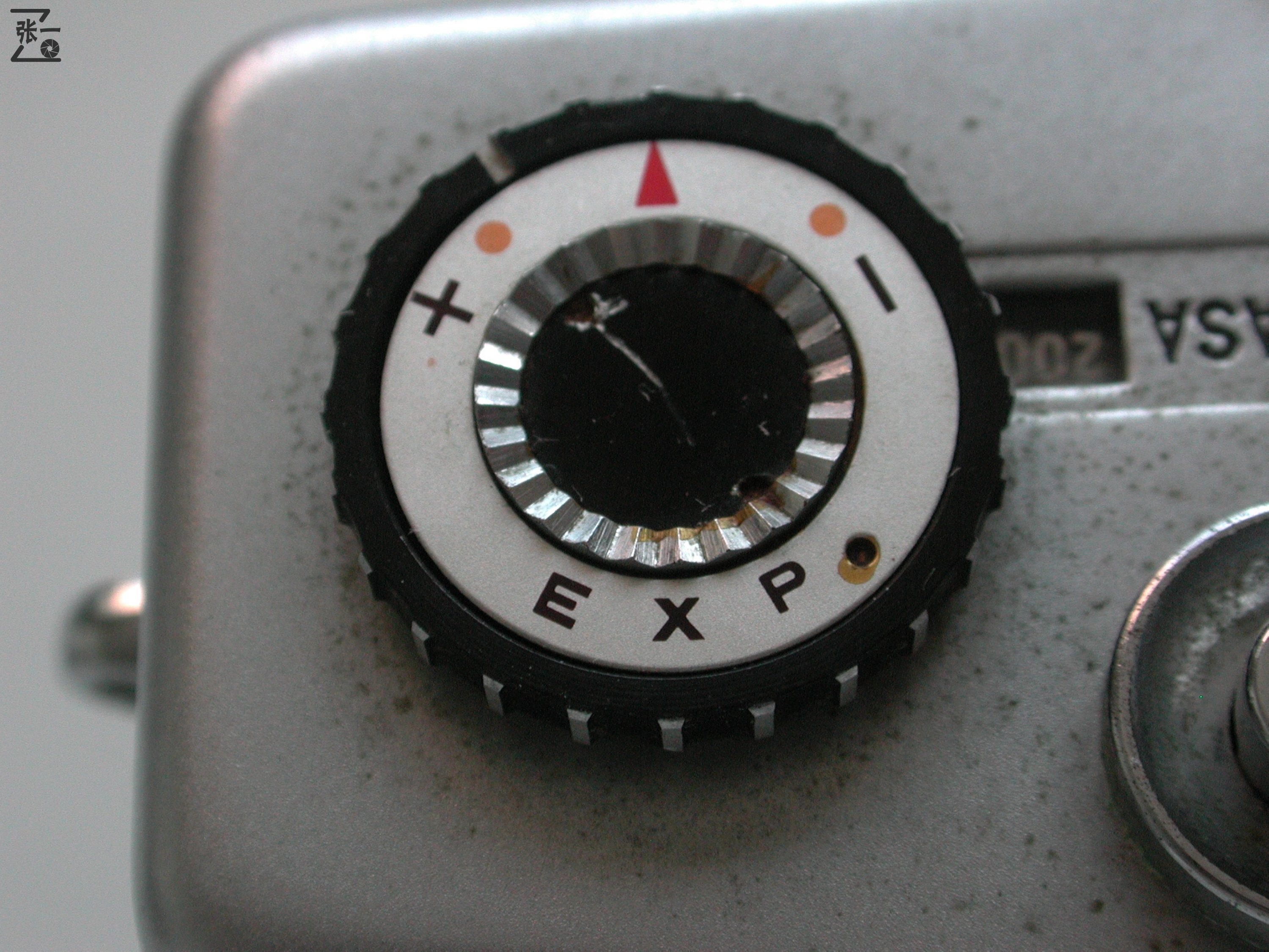 倒片旋钮在机身侧面的日本Fujica35Auto-M旁轴相机！1962年问世