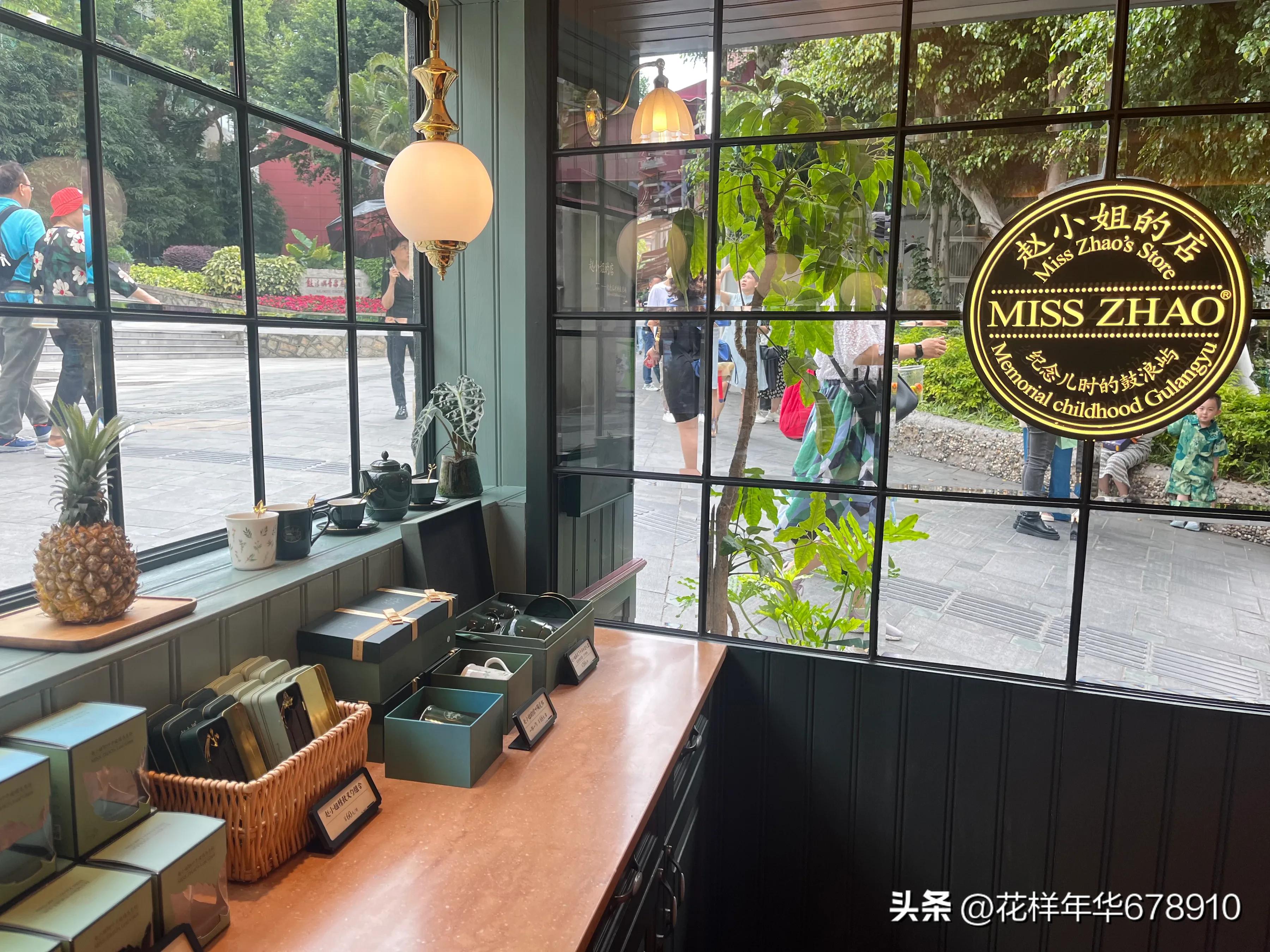 美丽的鼓浪屿鹭岛游艇夜游,美丽的厦门鼓浪屿海边沙滩风景