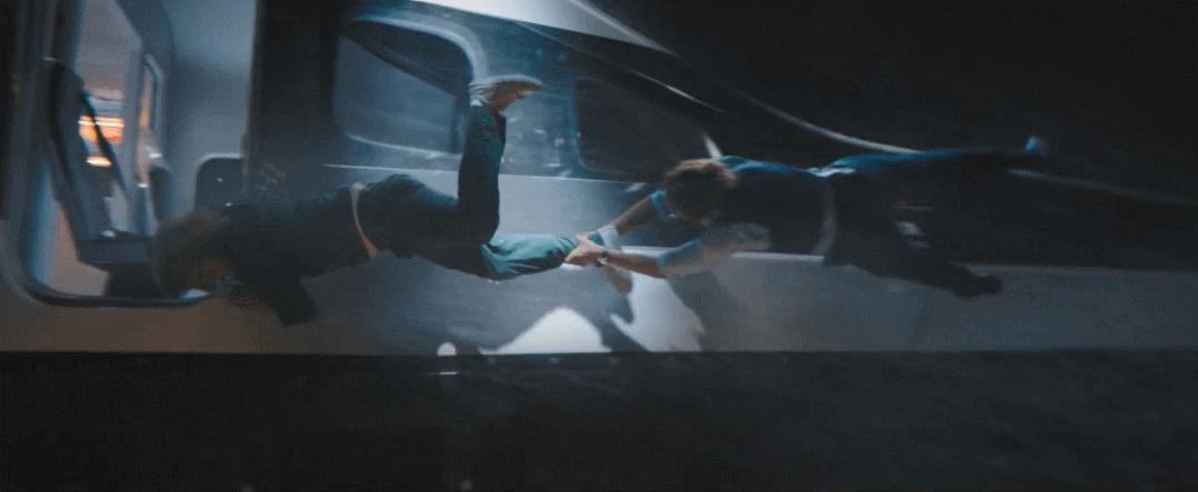 这R级片真过瘾.....