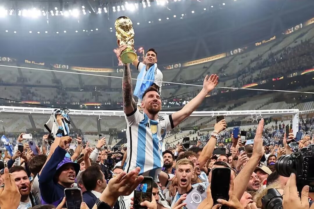 球王梅西电影完整版,球王梅西扮猪吃老虎