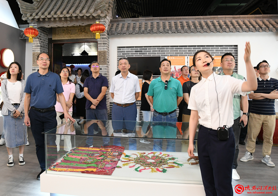 市政协调研组来县政务服务中心,福州市行政服务中心领导