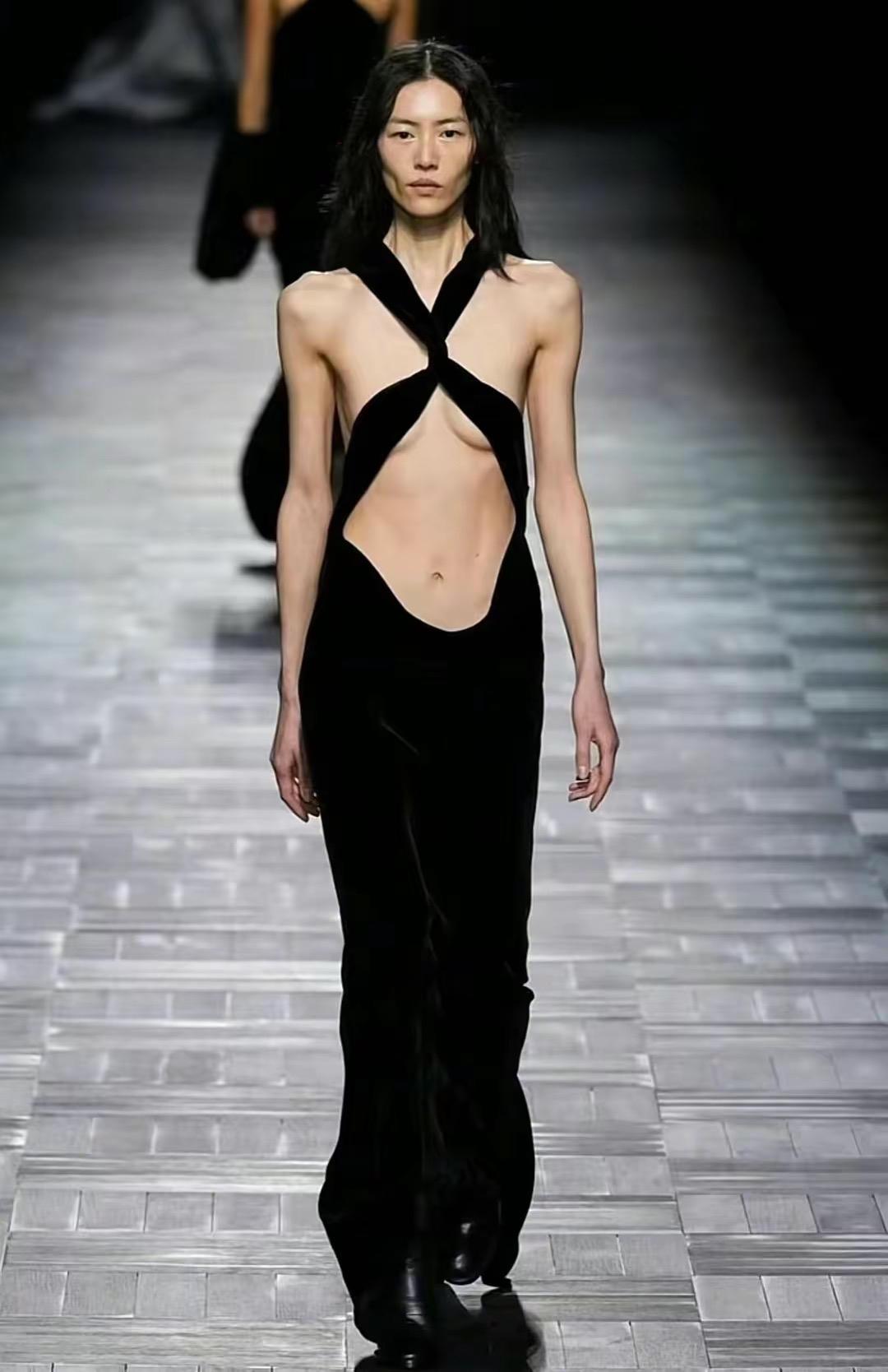 巴黎时装秀中国女模,巴黎时装秀女模西装