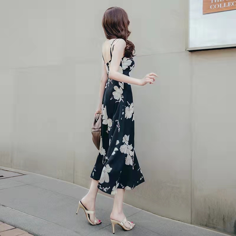 时尚新款气质雪纺小碎花连衣裙,雪纺碎花连衣裙中长款夏季