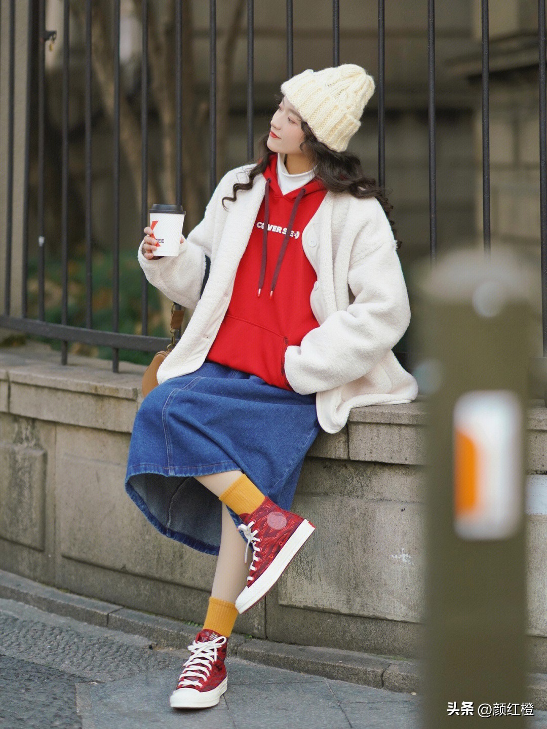 鲨鱼裤搭配长款羽绒服视频,羽绒服鲨鱼裤绝美冬天就该这么穿